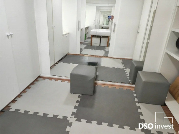 Sala Comercial à Venda,  em Moema - São Paulo