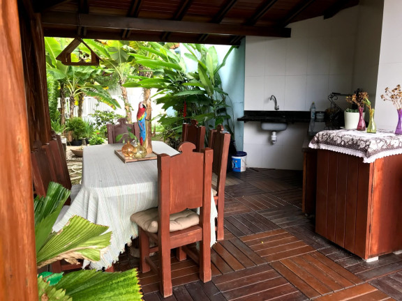 Imagem Casa com 6 Quartos à Venda, em Portão - Lauro De Freitas Imagem Casa com 6 Quartos à Venda, em Portão - Lauro De Freitas