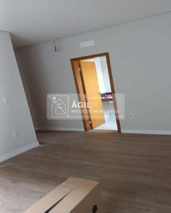 Imagem Casa com 3 Quartos à Venda, 260 m² em Loteamento Floresta - São José Dos Campos