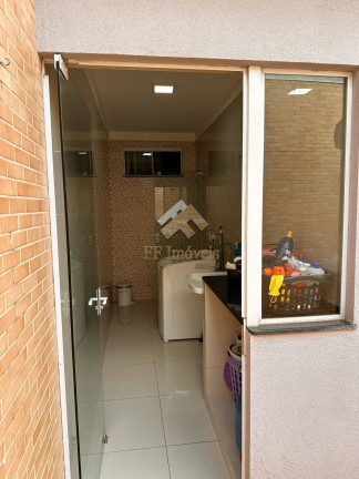 Imagem Casa com 2 Quartos à Venda, 200 m² em São Carlos