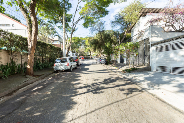 Imagem Casa com 5 Quartos à Venda, 257 m² em Morumbi - São Paulo Imagem Casa com 5 Quartos à Venda, 257 m² em Morumbi - São Paulo