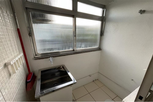 Imagem Imóvel com 1 Quarto à Venda,  em Petrópolis - Porto Alegre