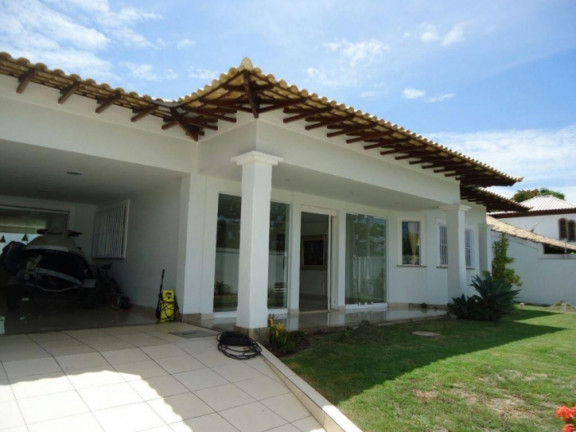 Casa com 4 Quartos à Venda,  em Pontinha - Araruama