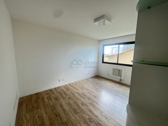 Imagem Apartamento com 3 Quartos à Venda, 170 m² em Cavaleiros - Macaé