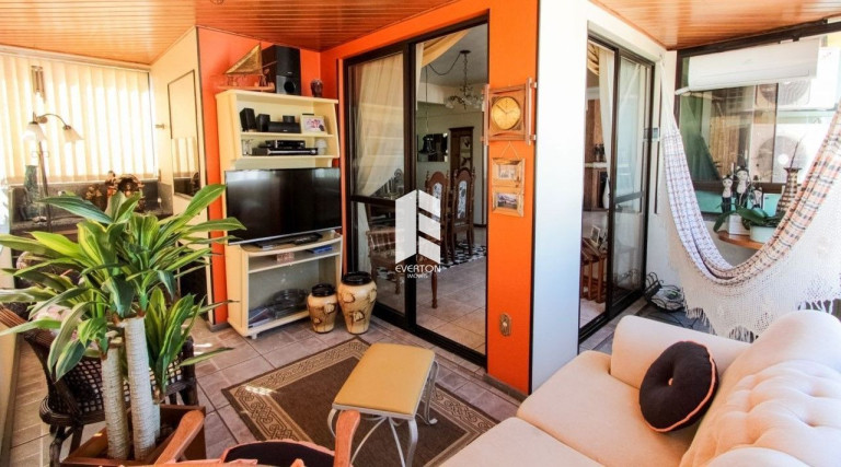 Imagem Apartamento com 3 Quartos à Venda, 150 m² em Centro - Santa Maria