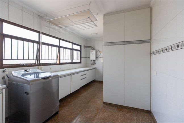 Imagem Imóvel com 3 Quartos à Venda, em Moema - São Paulo Imagem Imóvel com 3 Quartos à Venda, em Moema - São Paulo
