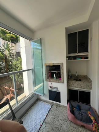Imagem Apartamento com 2 Quartos à Venda, 64 m²