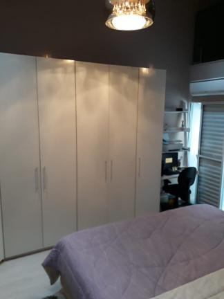 Imagem Sobrado com 4 Quartos à Venda, em Vila Rio Branco - São Paulo Imagem Sobrado com 4 Quartos à Venda, em Vila Rio Branco - São Paulo