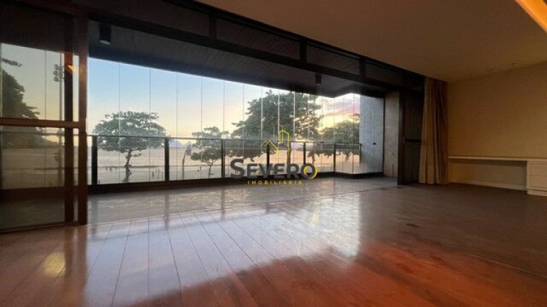 Apartamento com 4 Quartos à Venda, 360 m² em Icaraí - Niterói