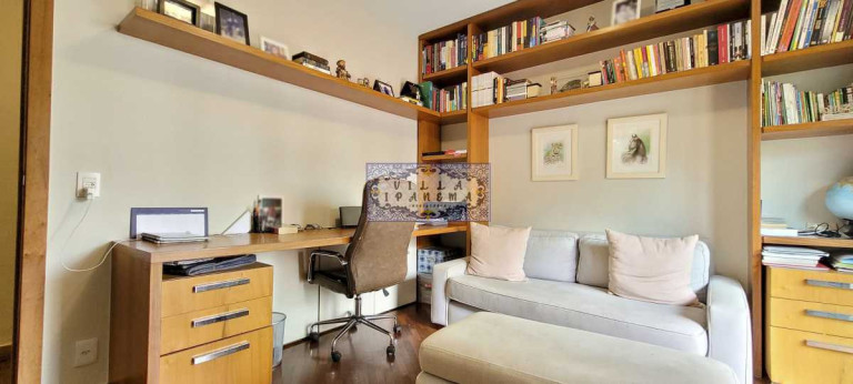 Imagem Apartamento com 4 Quartos à Venda, 240 m² em Lagoa - Rio De Janeiro Imagem Apartamento com 4 Quartos à Venda, 240 m² em Lagoa - Rio De Janeiro