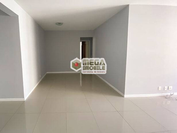 Imagem Apartamento com 3 Quartos à Venda, 122 m² em Centro - Florianópolis Imagem Apartamento com 3 Quartos à Venda, 122 m² em Centro - Florianópolis