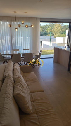 Imagem Casa de Condomínio com 3 Quartos à Venda, 152 m² em Alphaville - Santana De Parnaíba Imagem Casa de Condomínio com 3 Quartos à Venda, 152 m² em Alphaville - Santana De Parnaíba