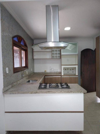 Imagem Casa com 4 Quartos à Venda, 310 m² em Vila Mury - Volta Redonda Imagem Casa com 4 Quartos à Venda, 310 m² em Vila Mury - Volta Redonda