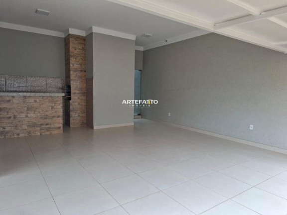 Imagem Casa com 3 Quartos à Venda, 200 m²