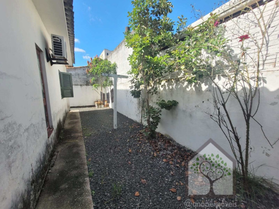 Imagem Casa com 3 Quartos à Venda, 220 m² em Itacorubi - Florianópolis