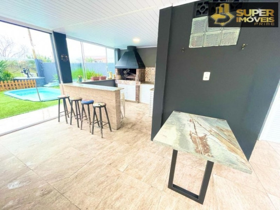 Imagem Casa com 3 Quartos à Venda, 360 m² em Laranjal - Pelotas Imagem Casa com 3 Quartos à Venda, 360 m² em Laranjal - Pelotas