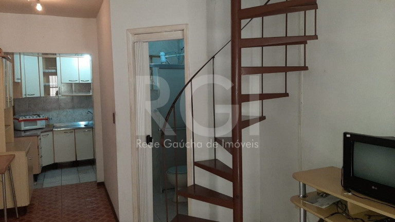 Imagem Casa de Condomínio com 1 Quarto à Venda, 61 m² em Vila São José - Porto Alegre