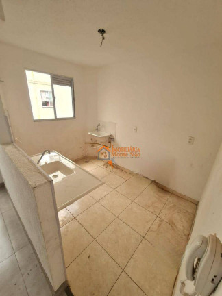 Imagem Apartamento com 2 Quartos à Venda, 44 m² em água Chata - Guarulhos