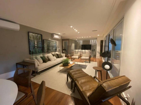 Imagem Imóvel com 3 Quartos à Venda, 226 m² em Vila Nova Conceição - São Paulo