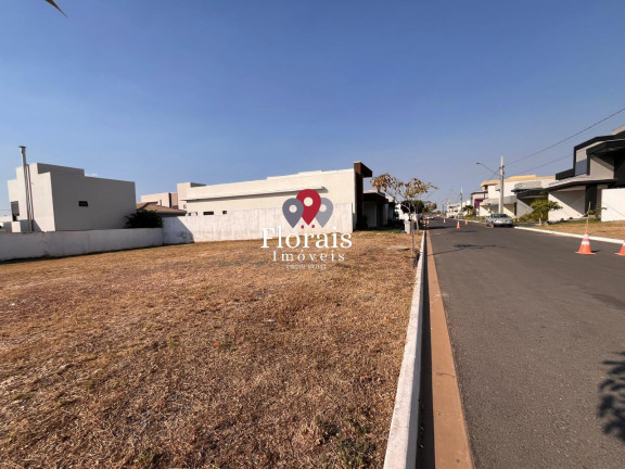 Terreno à Venda, 250 m² em Condomínio Primor Das Torres - Cuiabá