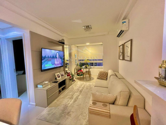 Imagem Apartamento com 2 Quartos à Venda, 67 m² em Abraão - Florianópolis