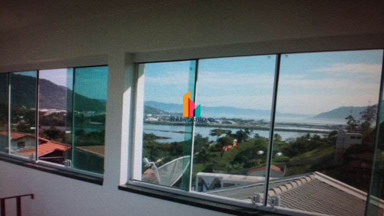 Imagem Sobrado com 4 Quartos à Venda, 300 m² em Viradouro - São Sebastião Imagem Sobrado com 4 Quartos à Venda, 300 m² em Viradouro - São Sebastião