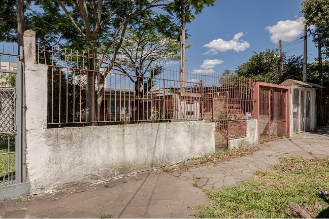 Imagem Terreno à Venda, 666 m² em Partenon - Porto Alegre Imagem Terreno à Venda, 666 m² em Partenon - Porto Alegre