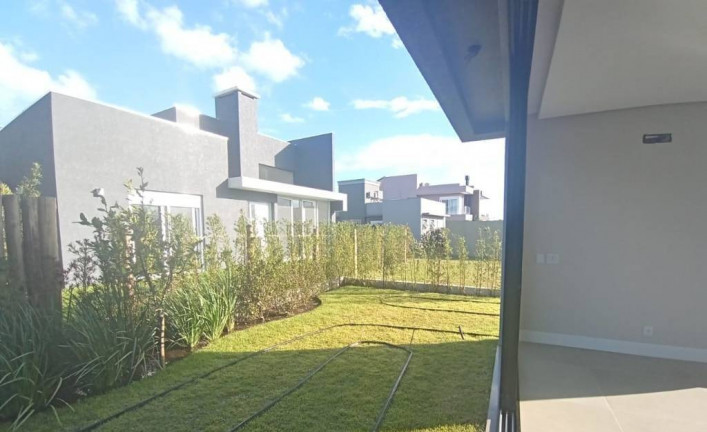 Imagem Casa de Condomínio com 4 Quartos à Venda, 250 m² em Parque Antártica - Capão Da Canoa Imagem Casa de Condomínio com 4 Quartos à Venda, 250 m² em Parque Antártica - Capão Da Canoa
