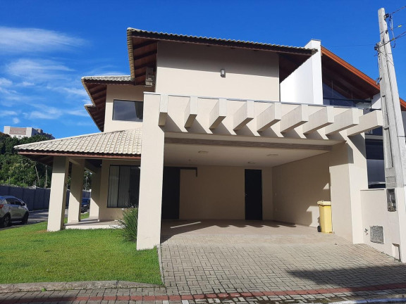 Imagem Sobrado com 3 Quartos à Venda, 284 m² em Centro - Balneário Piçarras