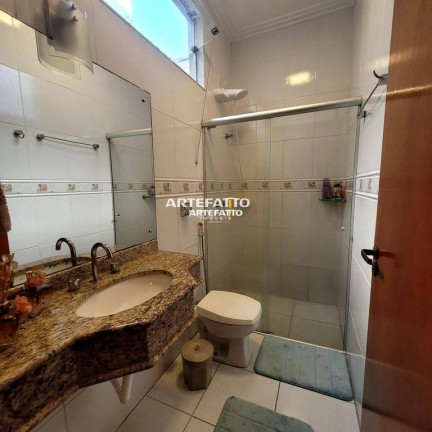 Imagem Casa com 3 Quartos à Venda, 116 m²