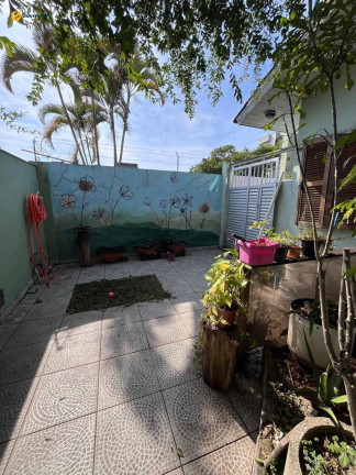 Imagem Casa com 4 Quartos à Venda, 220 m² em Trindade - Florianópolis