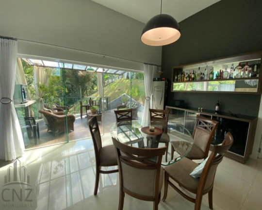 Imagem Casa com 3 Quartos à Venda, 1.198 m² em Primeiro De Maio - Brusque Imagem Casa com 3 Quartos à Venda, 1.198 m² em Primeiro De Maio - Brusque