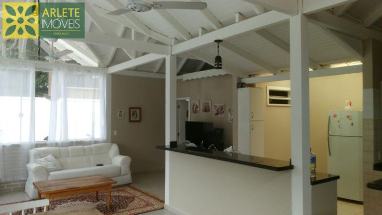 Imagem Casa com 4 Quartos à Venda, 800 m² em Centro - Porto Belo Imagem Casa com 4 Quartos à Venda, 800 m² em Centro - Porto Belo