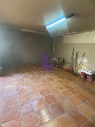 Imagem Sobrado com 3 Quartos à Venda, 291 m² em Kennedy - Londrina