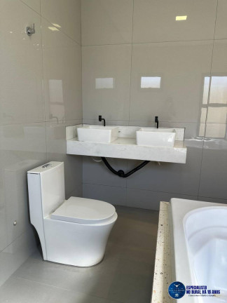 Imagem Casa com 3 Quartos à Venda, 360 m² em Moinho Dos Ventos - Goiânia
