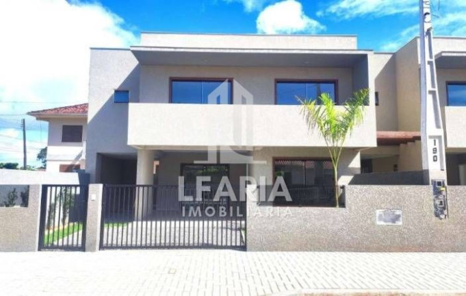 Sobrado com 3 Quartos à Venda, 134 m² em Cambiju - Itapoá