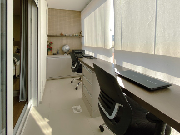 Imagem Apartamento com 3 Quartos à Venda, 170 m² em Centro - Florianópolis Imagem Apartamento com 3 Quartos à Venda, 170 m² em Centro - Florianópolis