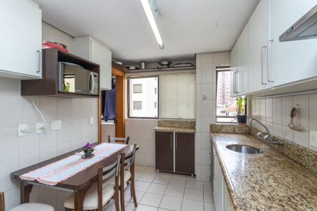 Imagem Imóvel com 3 Quartos à Venda, 144 m² em Rio Branco - Porto Alegre Imagem Imóvel com 3 Quartos à Venda, 144 m² em Rio Branco - Porto Alegre