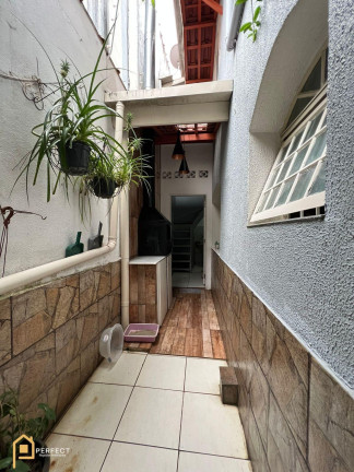 Imagem Casa com 4 Quartos à Venda, 230 m² em Jardim Ana Emilia - Taubaté Imagem Casa com 4 Quartos à Venda, 230 m² em Jardim Ana Emilia - Taubaté