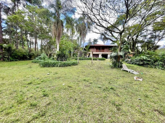 Imagem Casa com 5 Quartos à Venda, em Vila Santo Antonio - Cotia Imagem Casa com 5 Quartos à Venda, em Vila Santo Antonio - Cotia