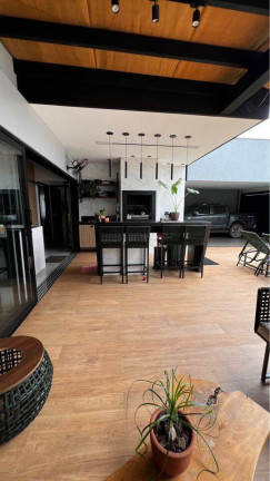 Imagem Casa com 3 Quartos à Venda, 269 m² em Floriza - Tangará Da Serra Imagem Casa com 3 Quartos à Venda, 269 m² em Floriza - Tangará Da Serra