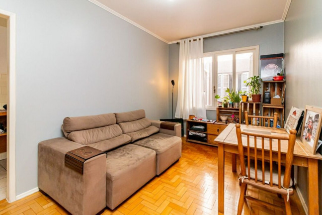 Imagem Imóvel com 1 Quarto à Venda, 42 m² em Centro Histórico - Porto Alegre Imagem Imóvel com 1 Quarto à Venda, 42 m² em Centro Histórico - Porto Alegre
