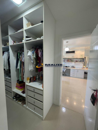 Imagem Casa com 4 Quartos à Venda, 360 m²em Flamboyant - Campos Dos Goytacazes Imagem Casa com 4 Quartos à Venda, 360 m²em Flamboyant - Campos Dos Goytacazes