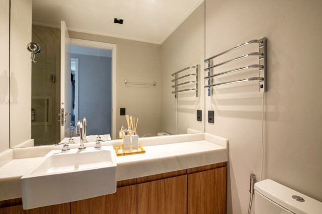 Imagem Apartamento com 2 Quartos à Venda, 72 m² em Moema - São Paulo Imagem Apartamento com 2 Quartos à Venda, 72 m² em Moema - São Paulo