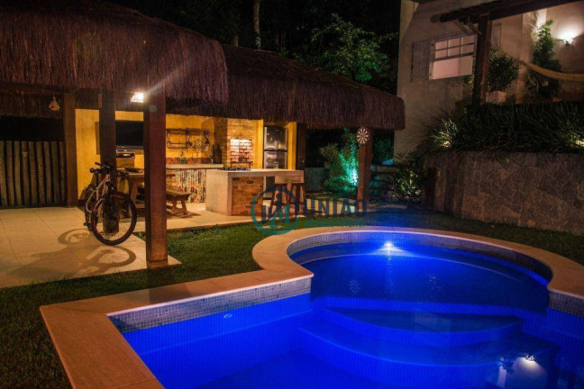 Imagem Casa com 3 Quartos à Venda, 300 m² em Itaipu - Niterói