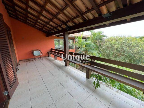 Imagem Casa com 5 Quartos à Venda, 300 m² em Ferradura - Armação Dos Búzios Imagem Casa com 5 Quartos à Venda, 300 m² em Ferradura - Armação Dos Búzios