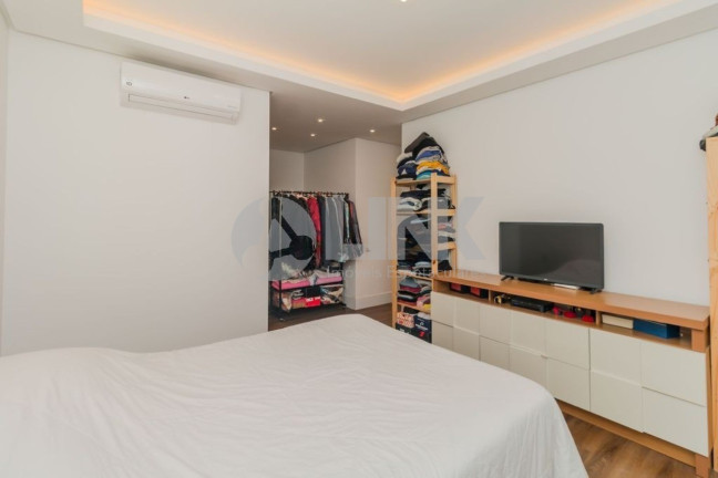 Imagem Apartamento com 3 Quartos à Venda, 127 m² em Jardim Do Salso - Porto Alegre Imagem Apartamento com 3 Quartos à Venda, 127 m² em Jardim Do Salso - Porto Alegre