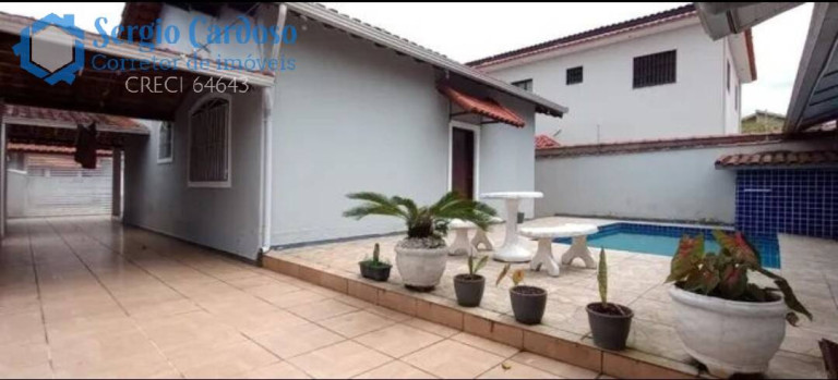 Casa com 3 Quartos à Venda, 180 m² em Balneário California - Itanhaém