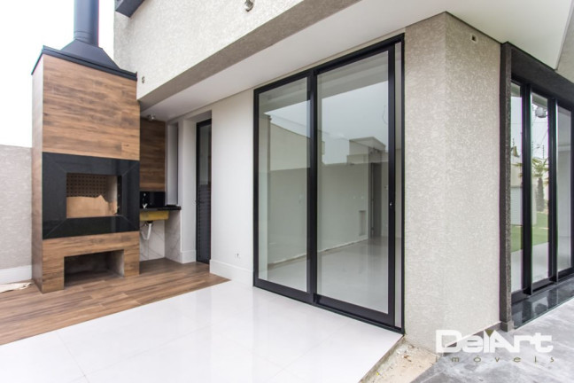 Imagem Casa com 3 Quartos à Venda, 226 m² em Uberaba - Curitiba