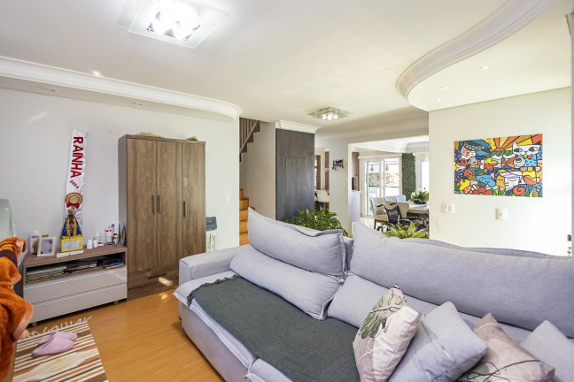 Casa com 3 Quartos à Venda, 230 m² em Cidade Industrial - Curitiba